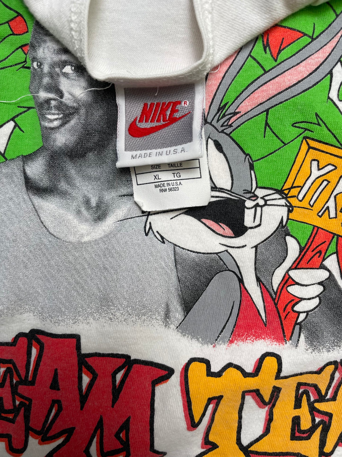 Vintage 1993 “The Scream Team I Presume?” Nike Michael Jordan Looney Tunes Bugs Bunny Marvin the Martian Graphic Tank Top XLarge
