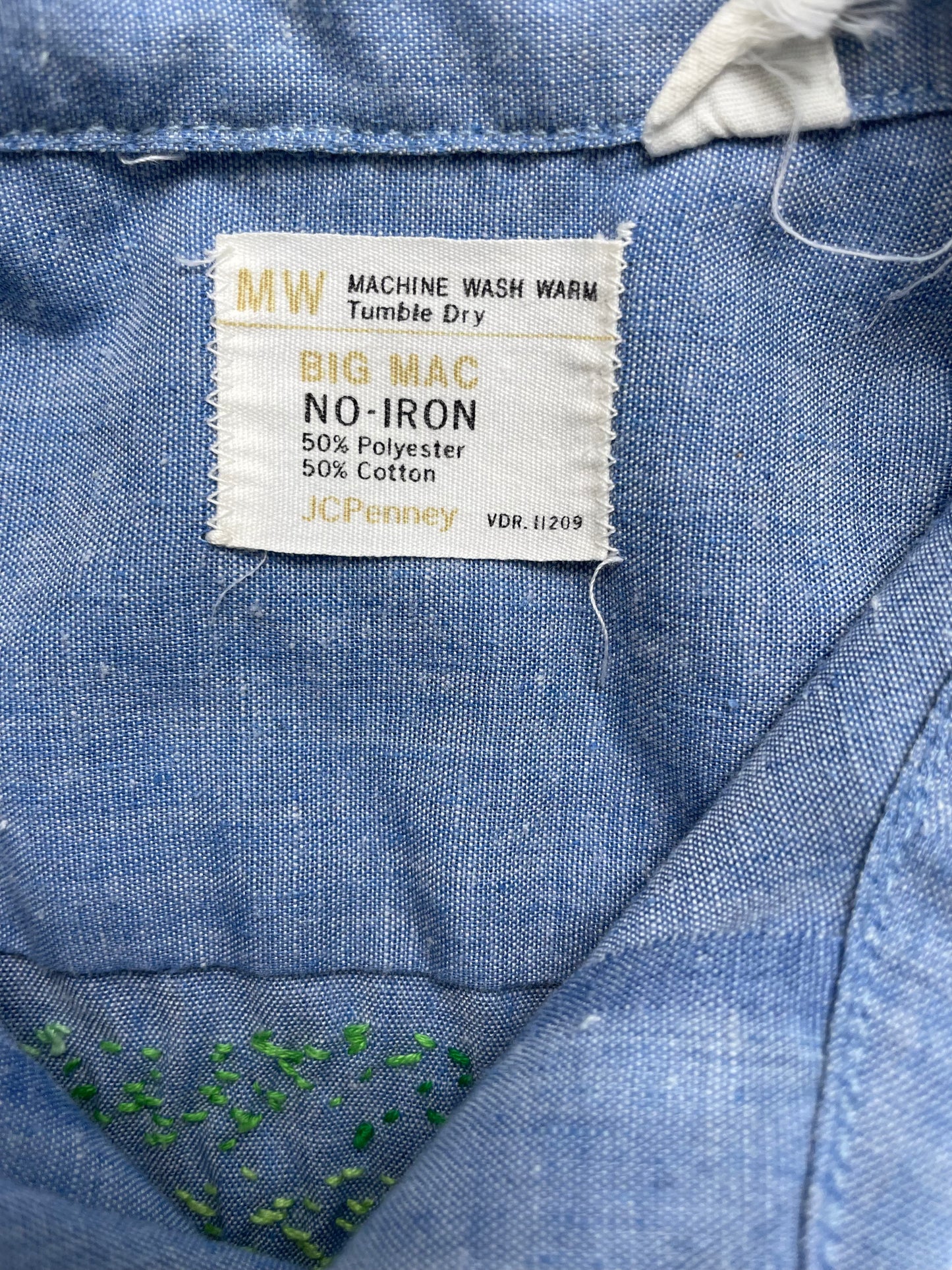 Vintage 80s Big Mac JCPenney Embroidered Chambray Button Down Shirt Small