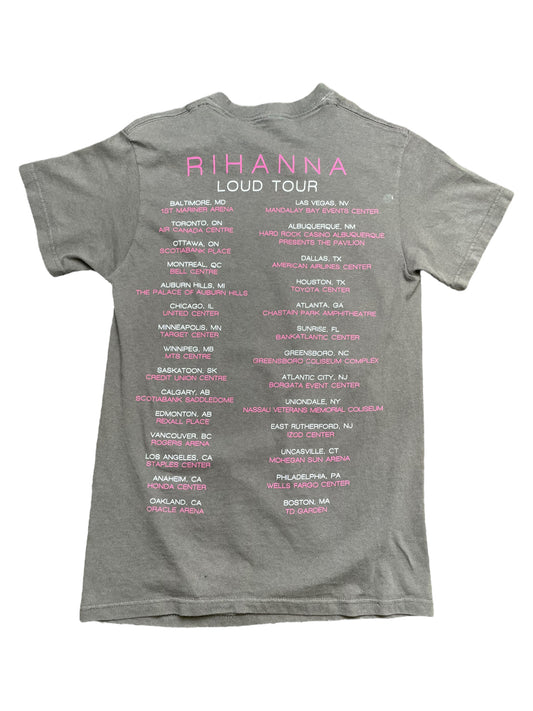 Vintage Y2K 2011 Rihanna Loud Tour Tshirt Small